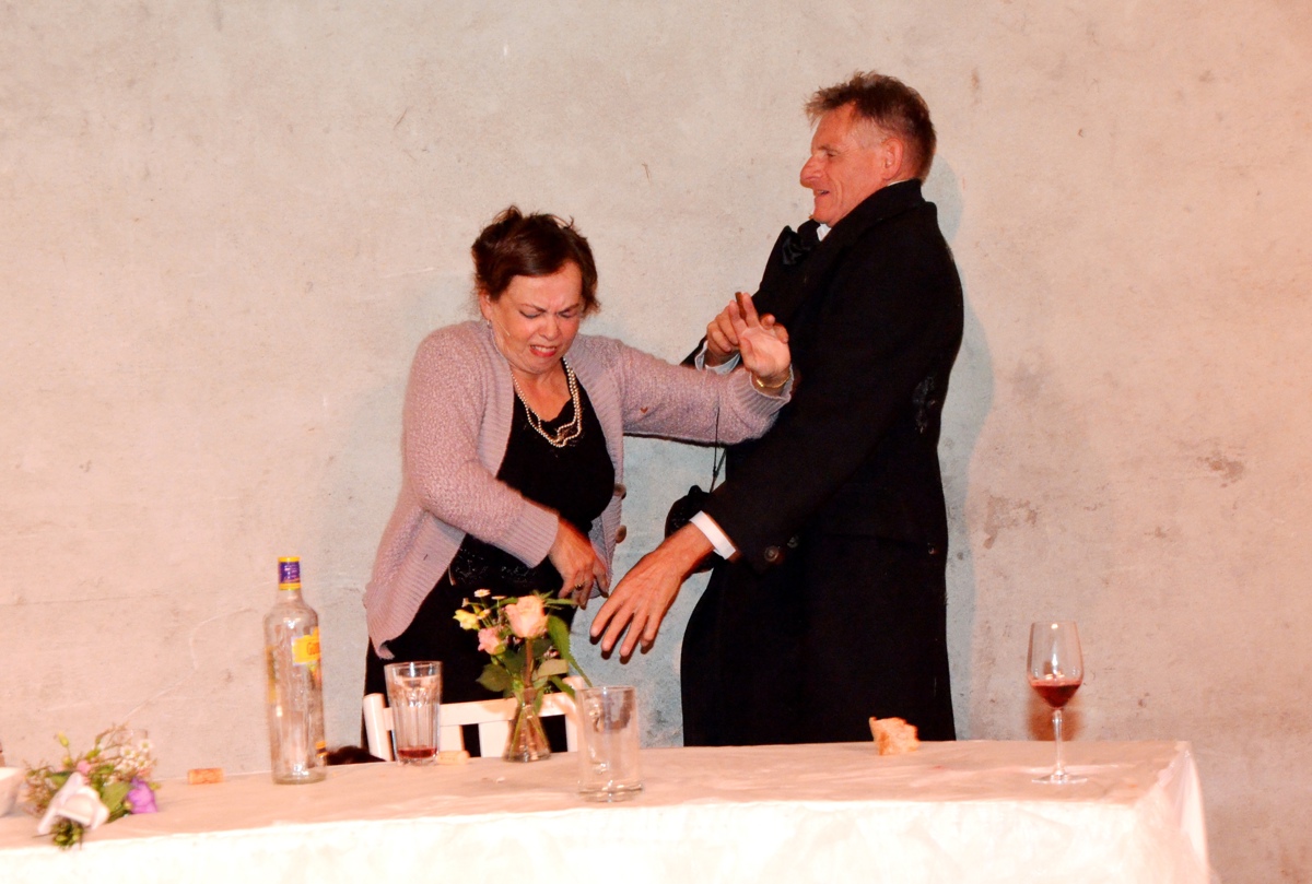 Ginds, tussen de netels