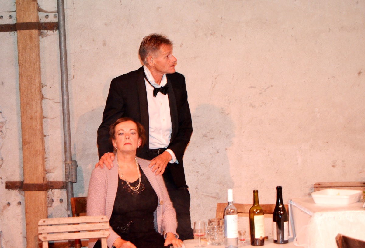 Ginds, tussen de netels