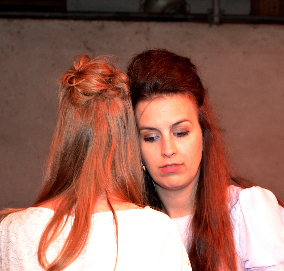 Ginds, tussen de netels