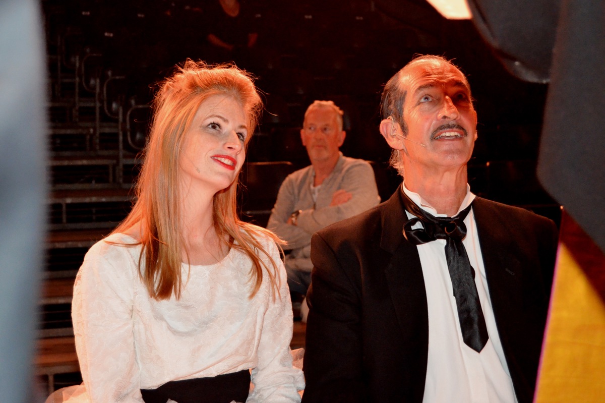 Ginds, tussen de netels