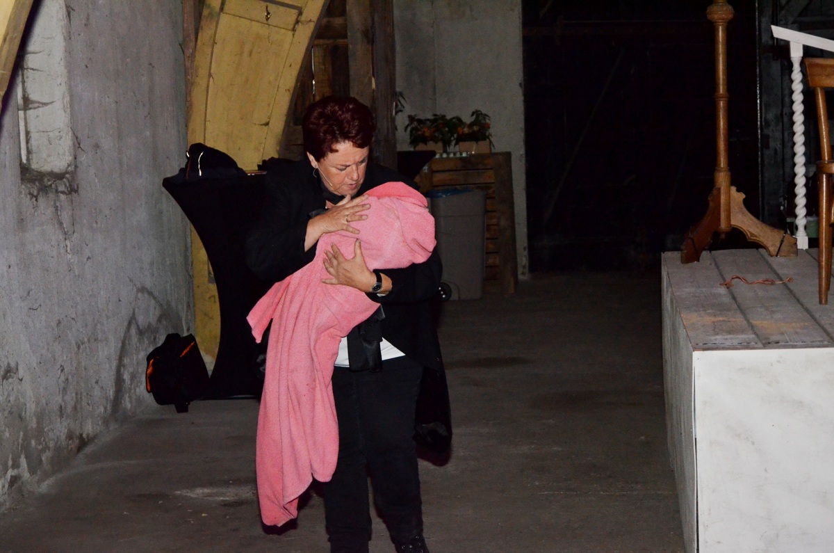 Ginds, tussen de netels