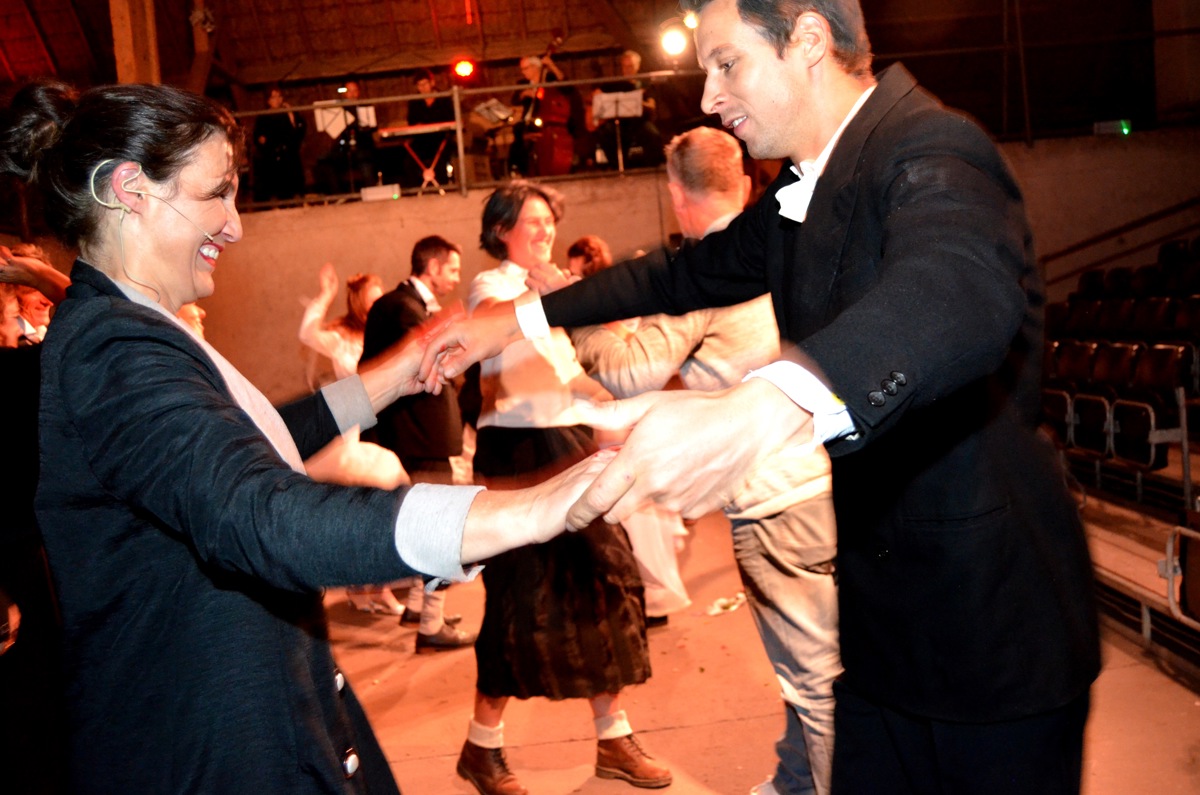 Ginds, tussen de netels