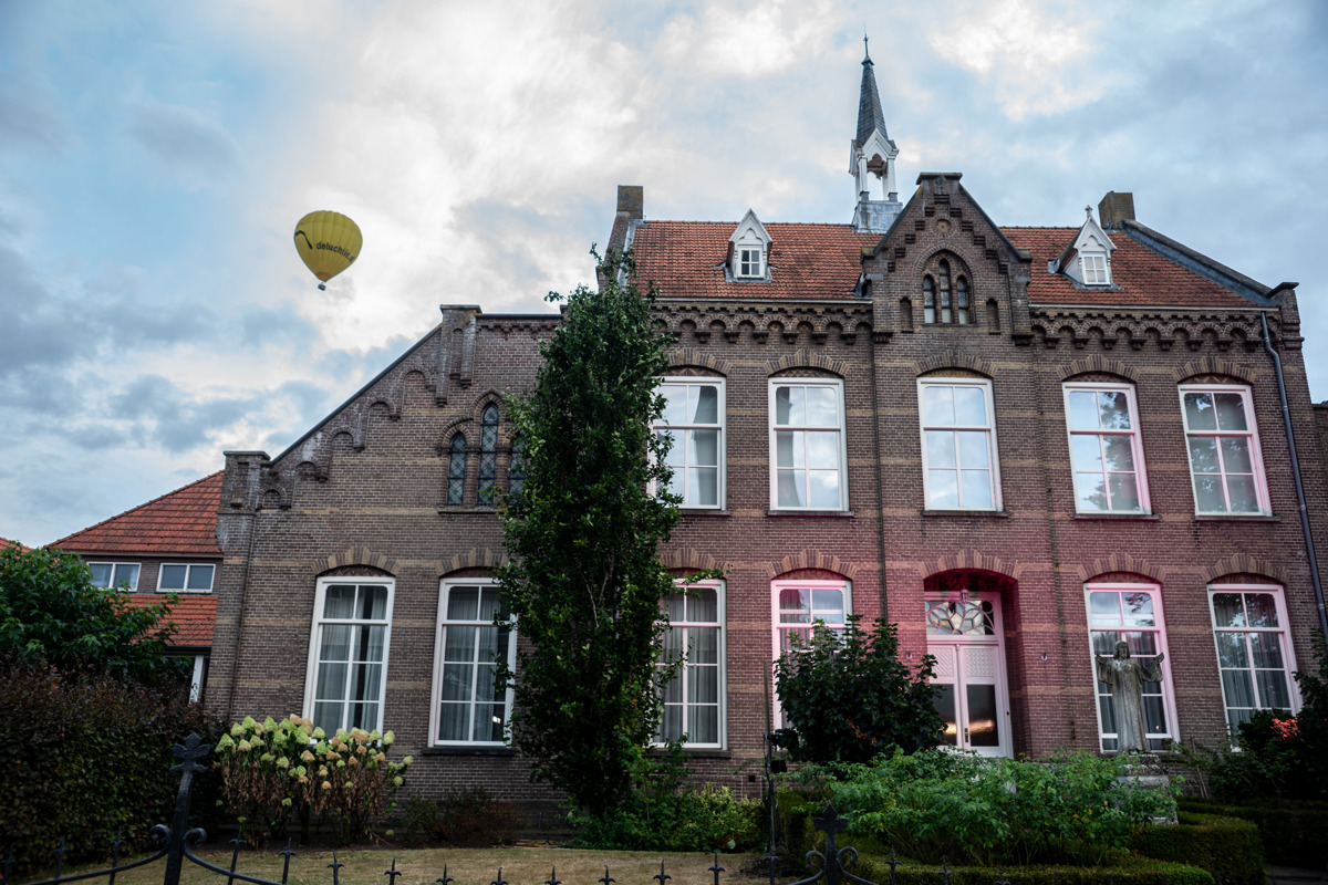 Dorpsgeheimen 100 jaar