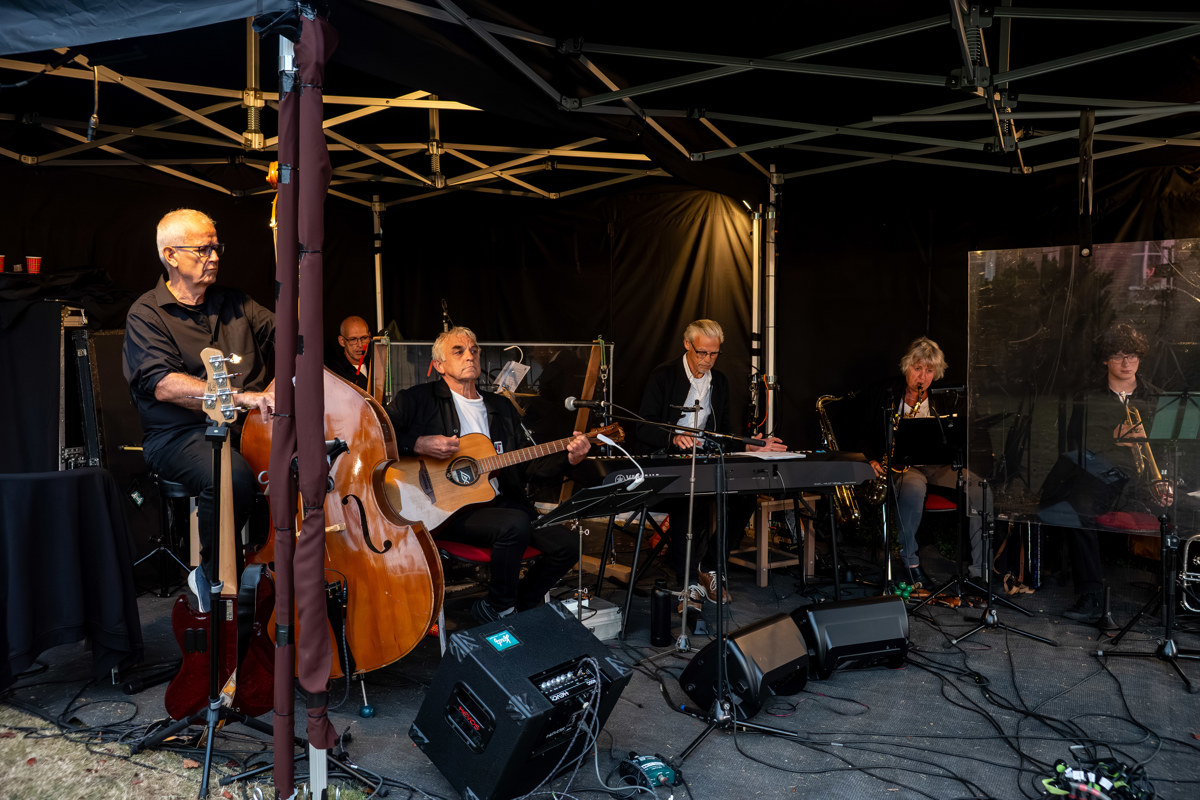 Dorpsgeheimen 100 jaar