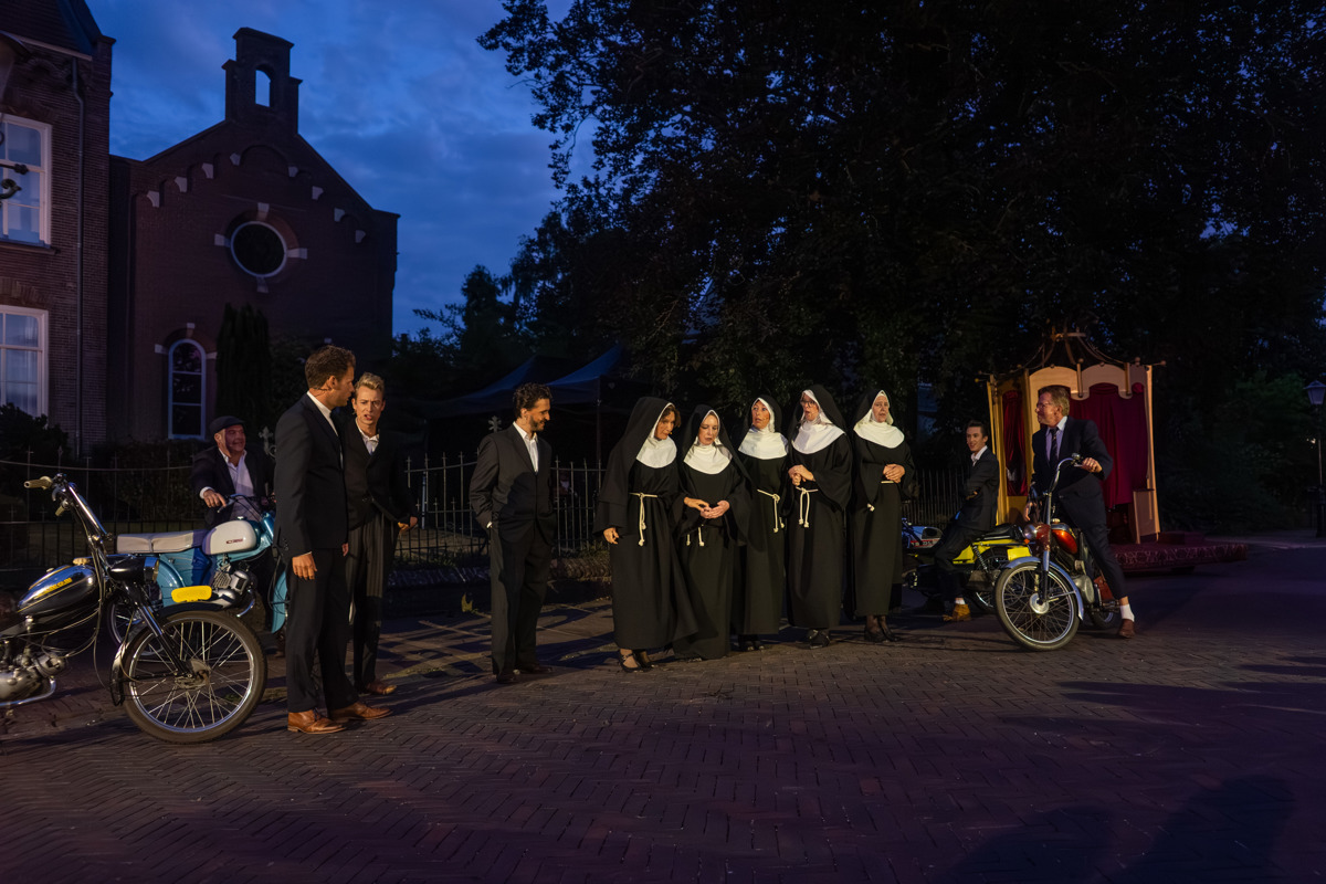 Dorpsgeheimen 100 jaar