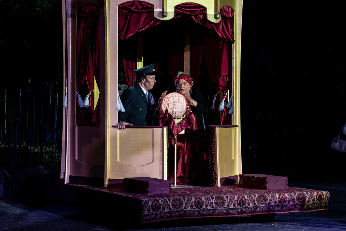 Dorpsgeheimen 100 jaar