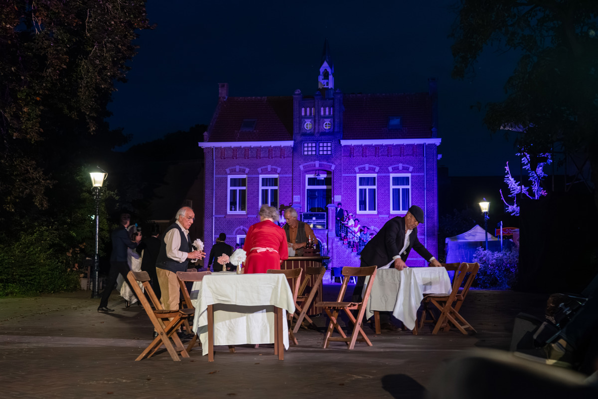 Dorpsgeheimen 100 jaar