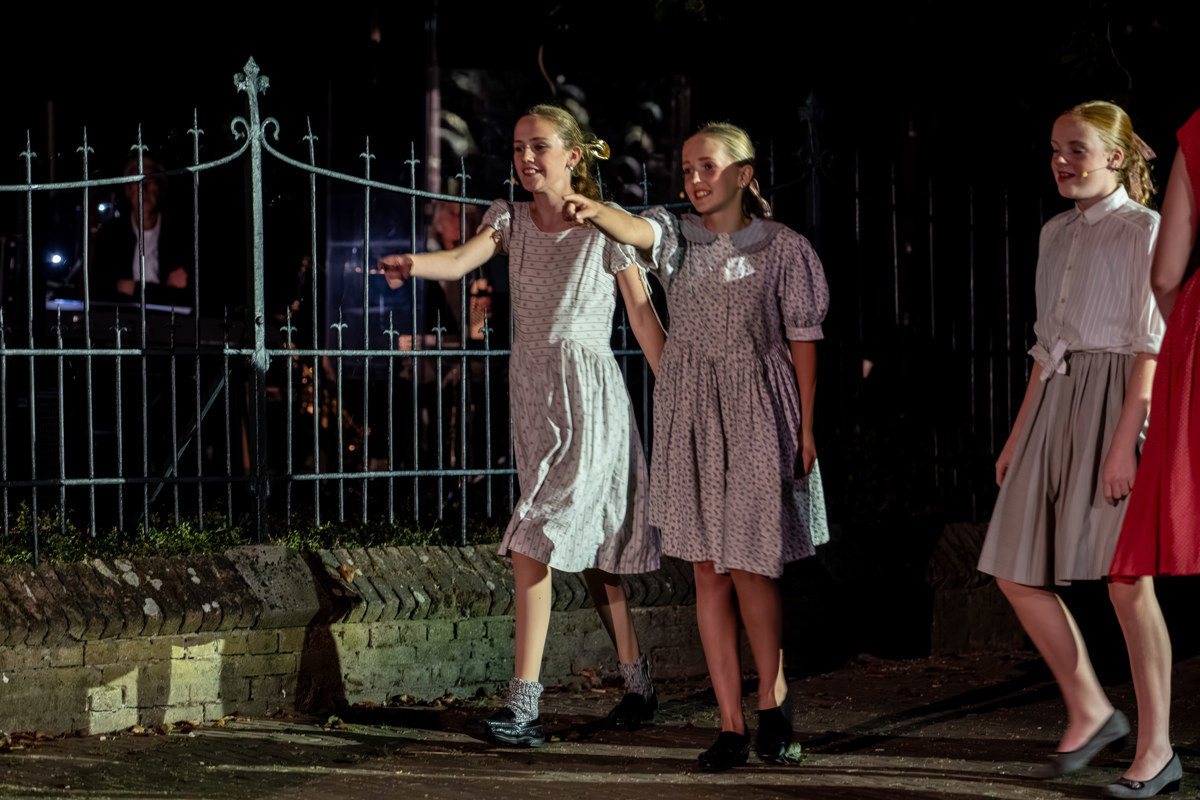 Dorpsgeheimen 100 jaar