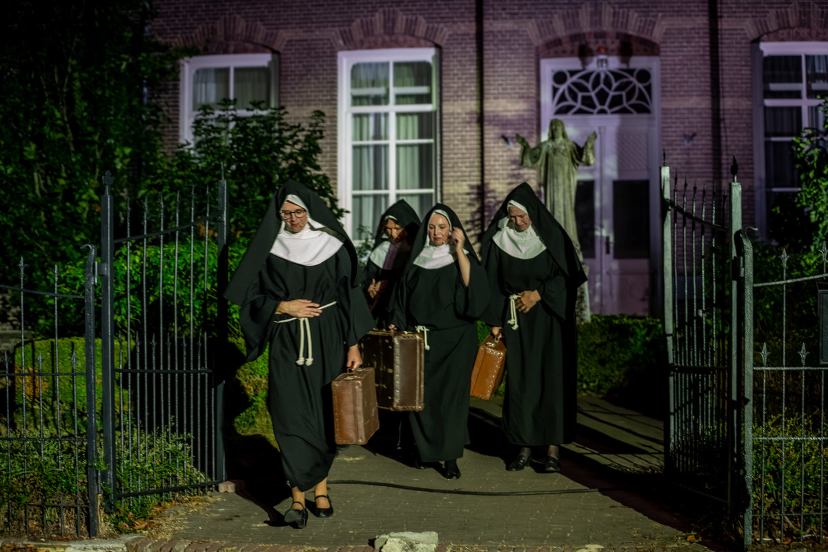 Dorpsgeheimen 100 jaar