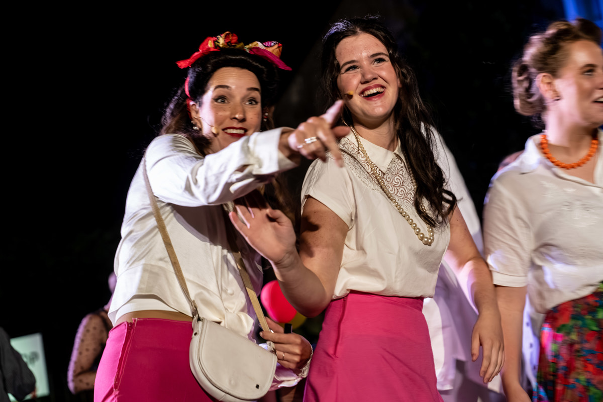 Dorpsgeheimen 100 jaar