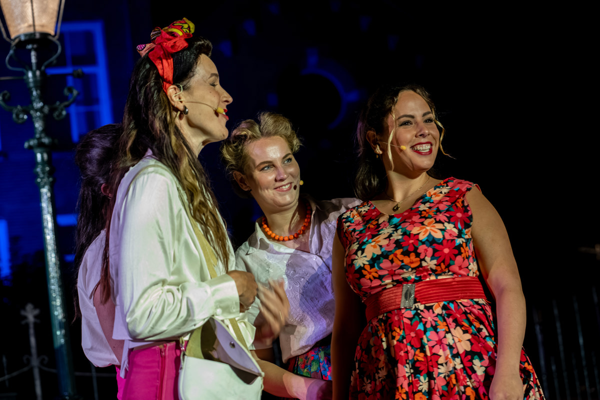 Dorpsgeheimen 100 jaar