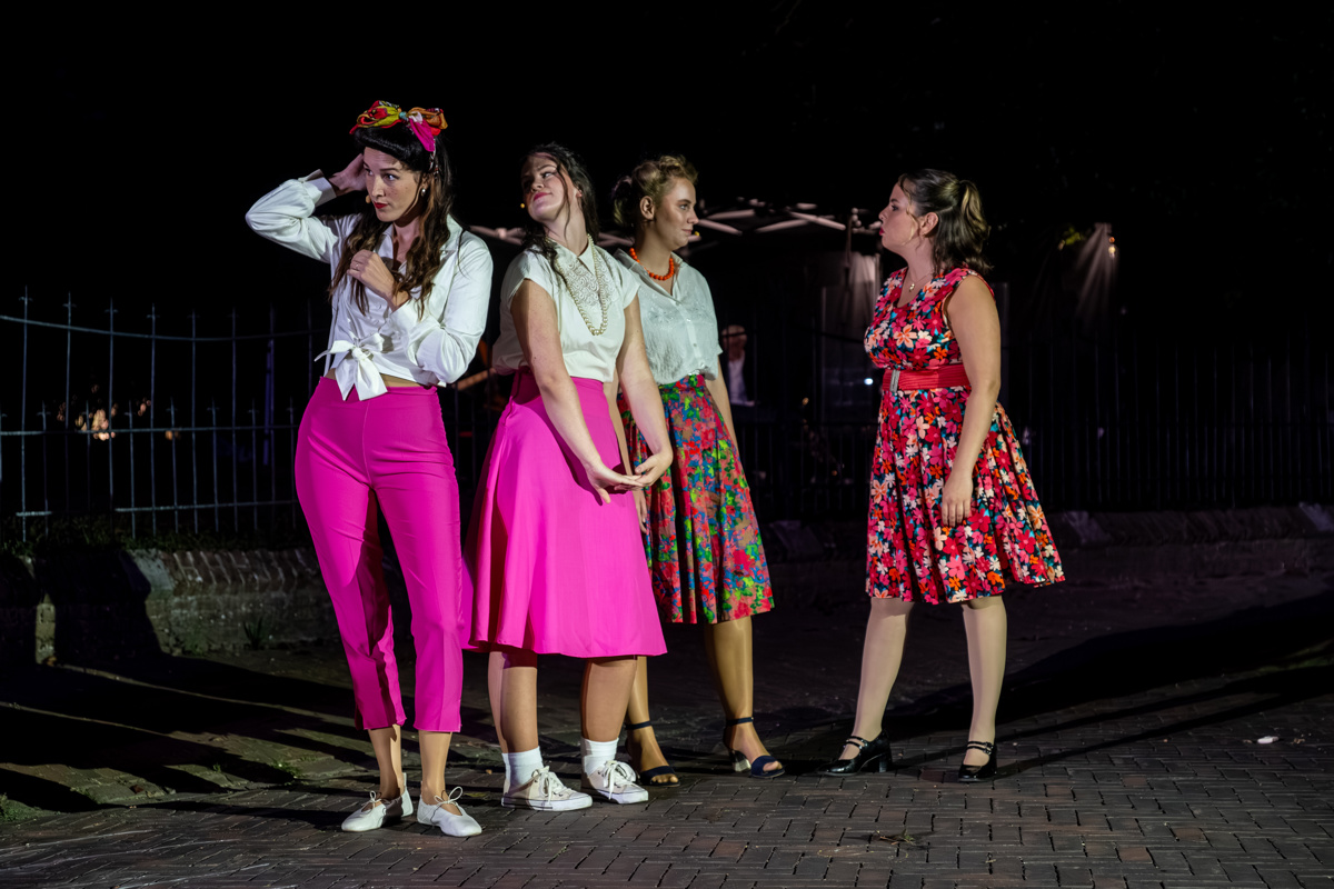 Dorpsgeheimen 100 jaar