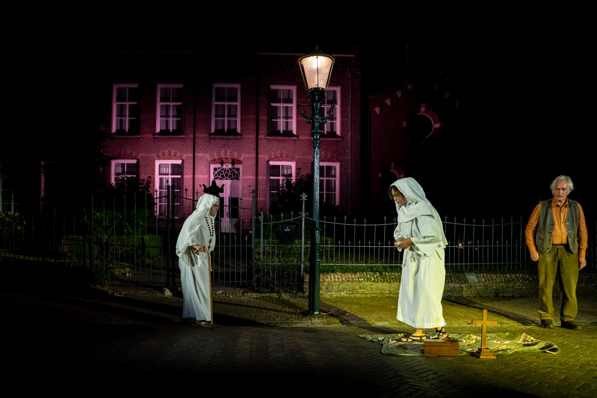 Dorpsgeheimen 100 jaar