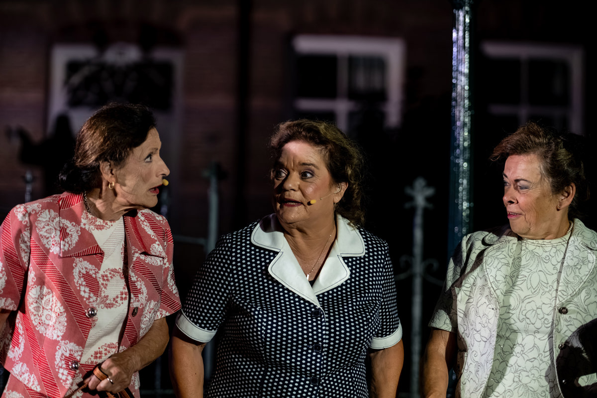 Dorpsgeheimen 100 jaar