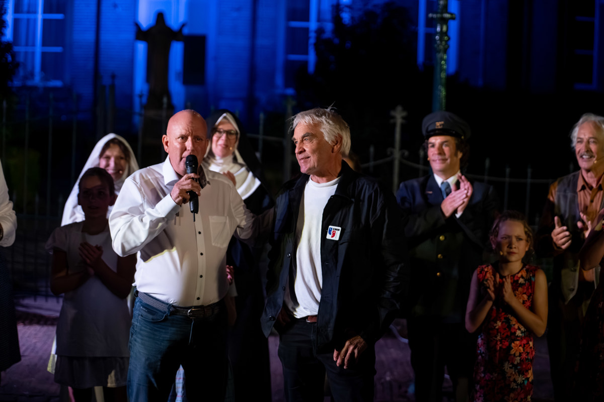 Dorpsgeheimen 100 jaar